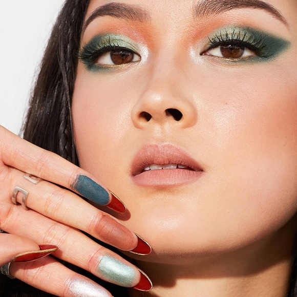 🎉🔥HOST PICK🔥🎉❤️Urban Decay ❤️Wild West Eyeshadow Palette - Picture 11 of 11